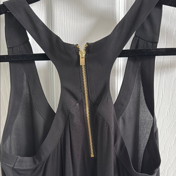 Express Black Sleeveless Tank Top - Picture 3 of 4